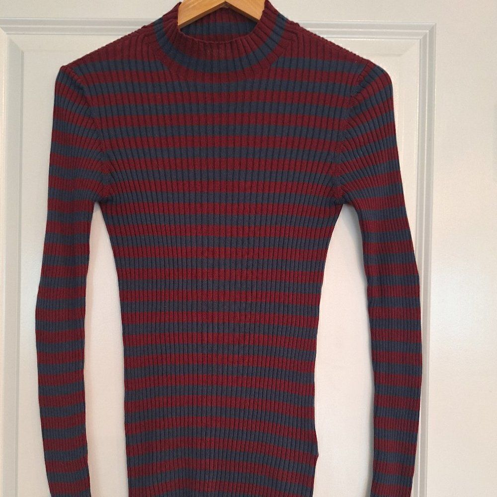 Armedangels turtle neck sweaters size M‎